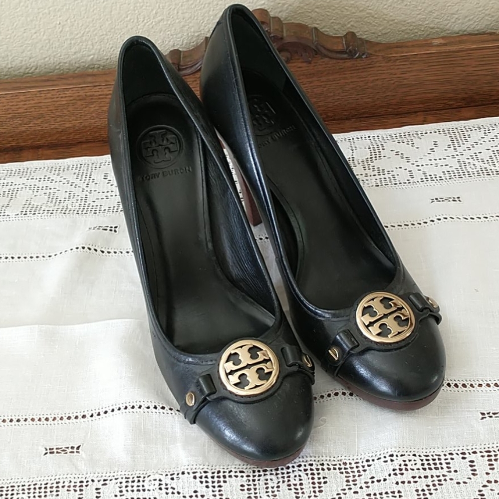 Blk Tory Burch heels